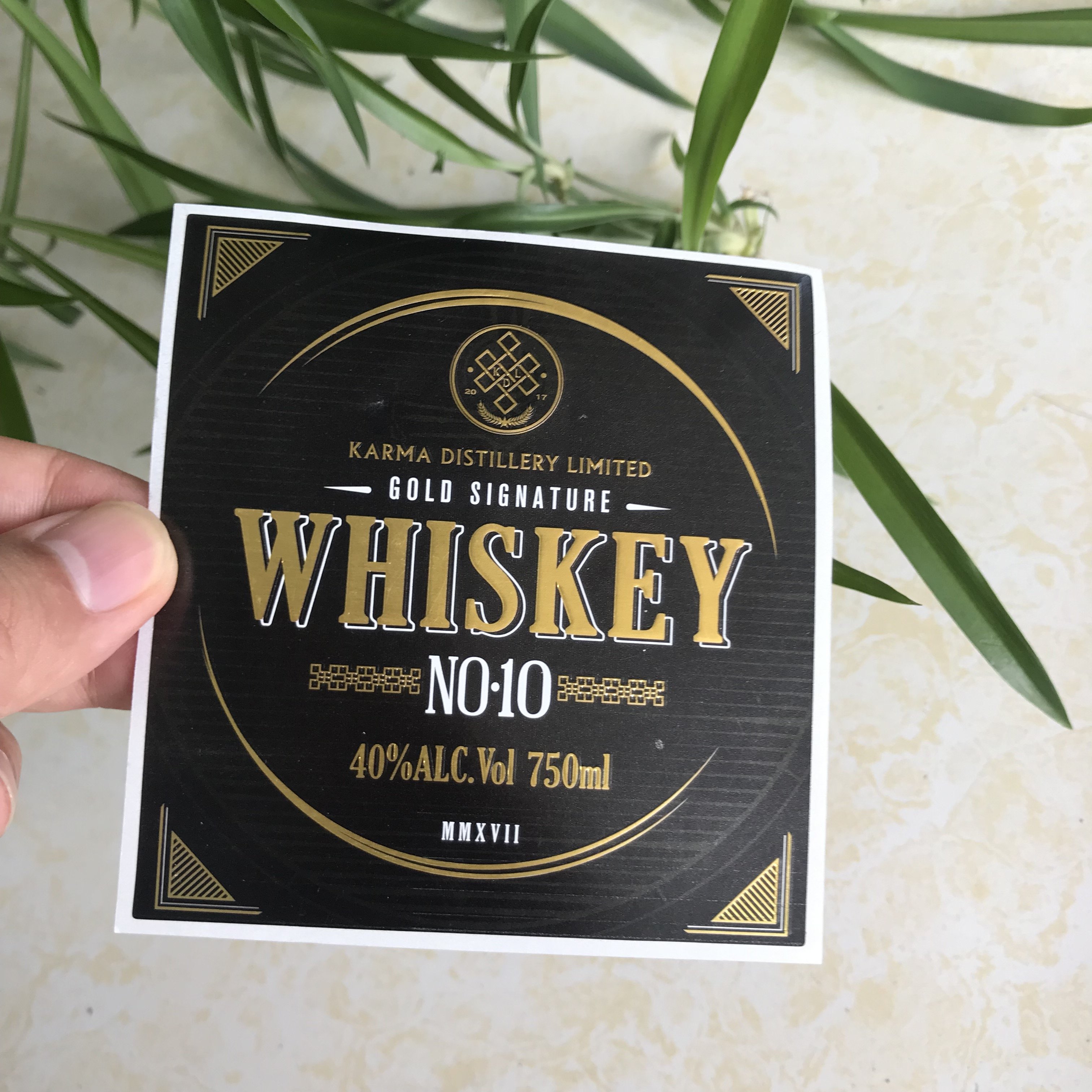 custom logo sticker waterproof sticker logo adhesive roll labels stickers for packaging
