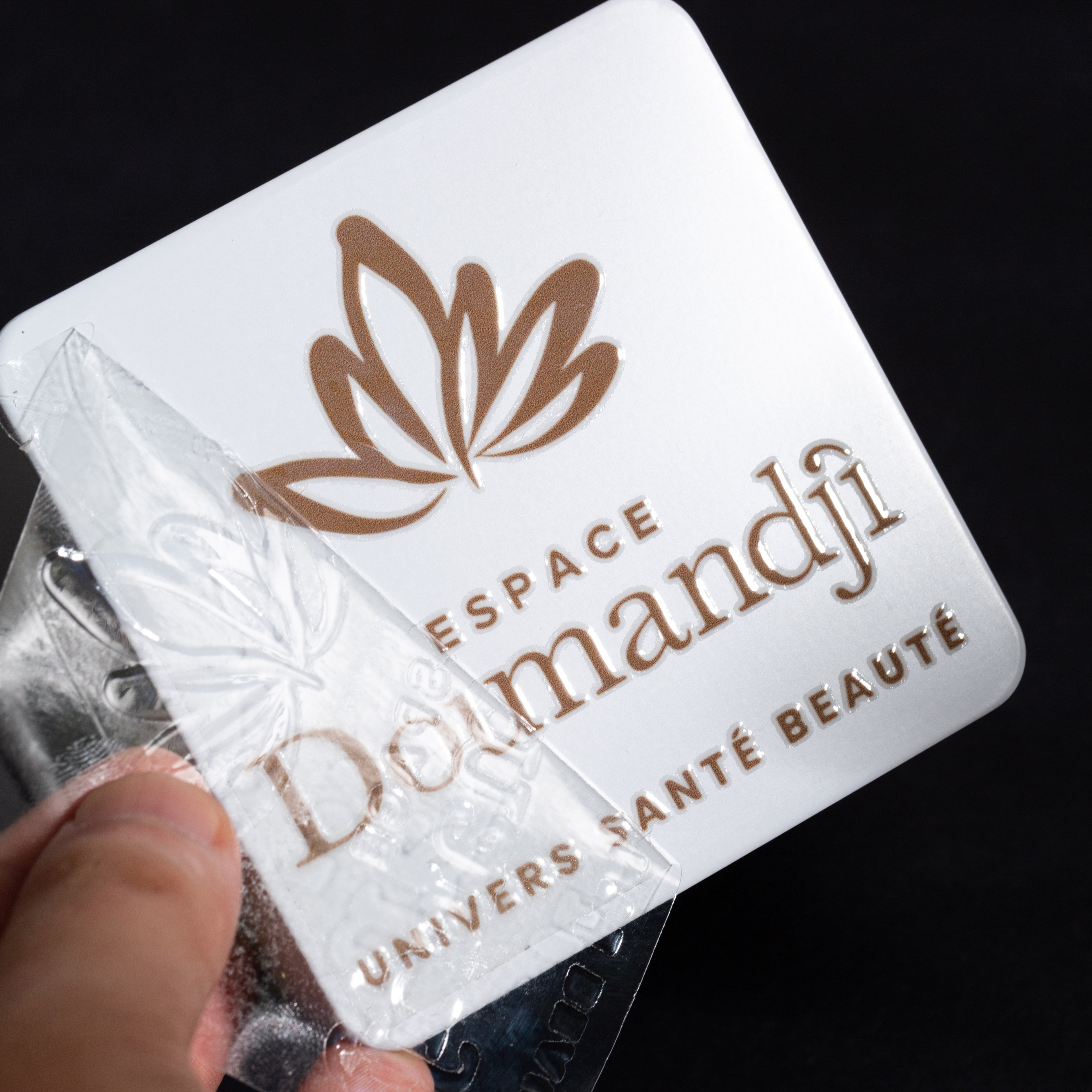 Custom Logo Labels Permanent Waterproof Adhesive 3d Uv Dtf Transfer Stickers For Metal Glasses Plastic Bottle Boxes Packing