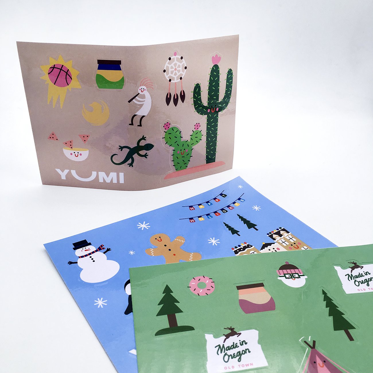 Custom Wholesale Design Sticker Adhesive Vinyl Kiss Cut Sticker on Sheet Waterproof