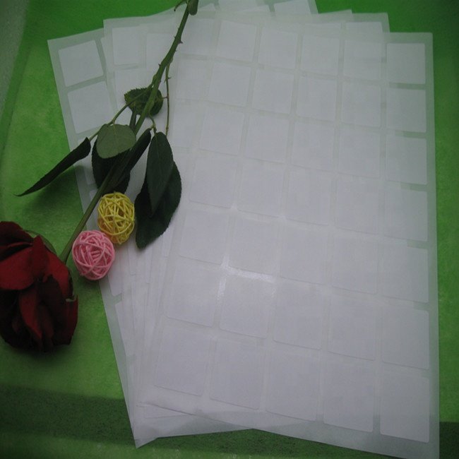 2024 High Quality Waterproof Oil Proof Vinyl Printable Sticker Sheets Inkjet Printer Glossy A4 Model Excellent Adhesion Perfume