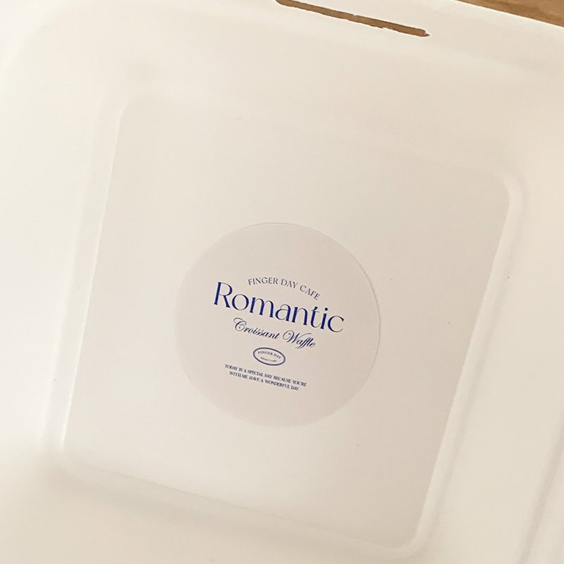 Custom Logo Printed Packaging Label Roll Sticker Label with Unique Design