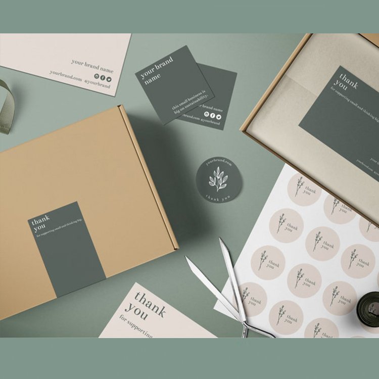 custom label sticker clothing product kraft paper folding shipping boxes custom logo cardboard mailer box