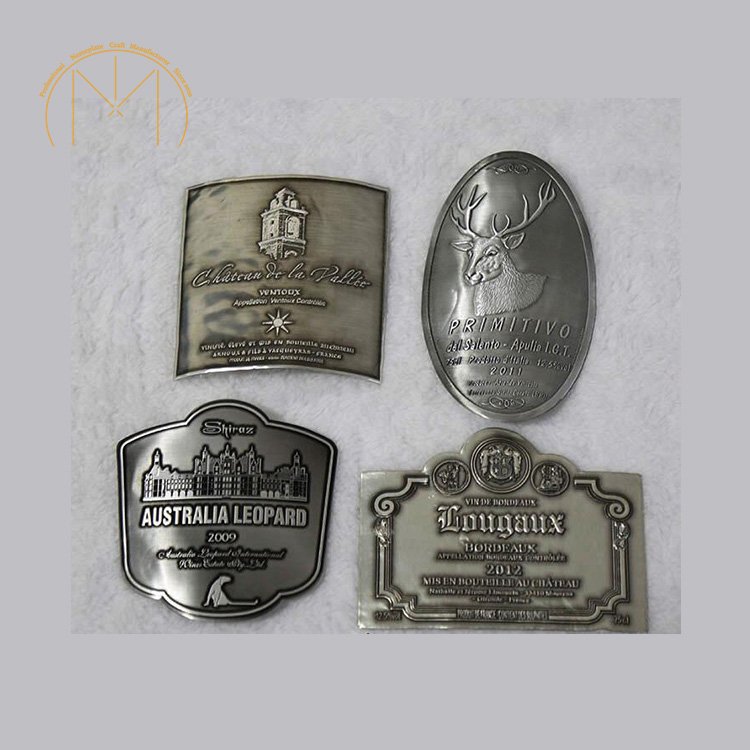 Standard Custom engraved adhesive Bottle Packaging Label Paper For Wine Packaging Raised Stickers Gold Embossed Wine Labels