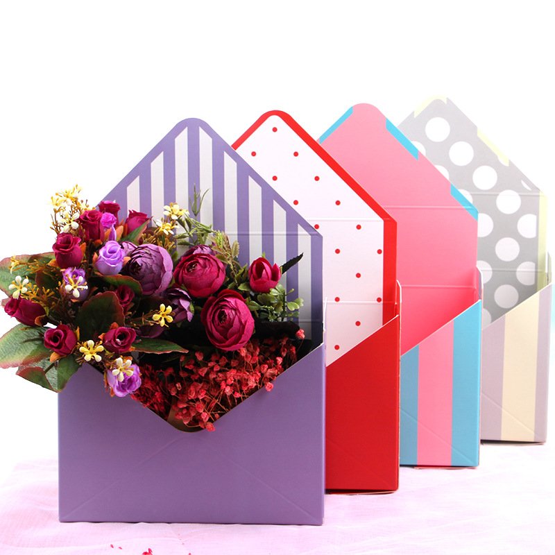 Eco-friendly recyclable printing square bottom flower basket shower clothing gift envelope box