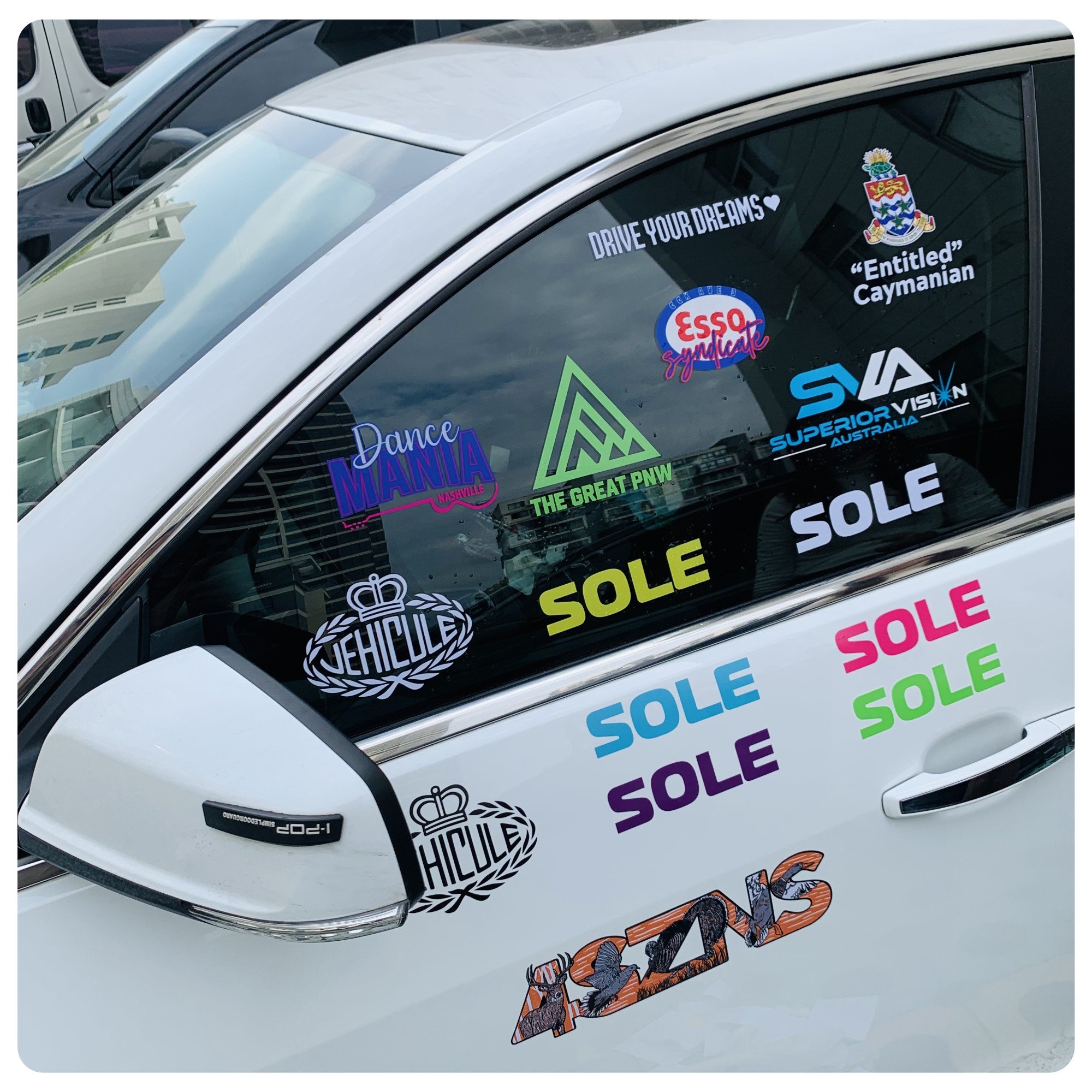 Custom Weatherproof UV Resistant Advertising Car Logo Transfer Car Decal Stickers