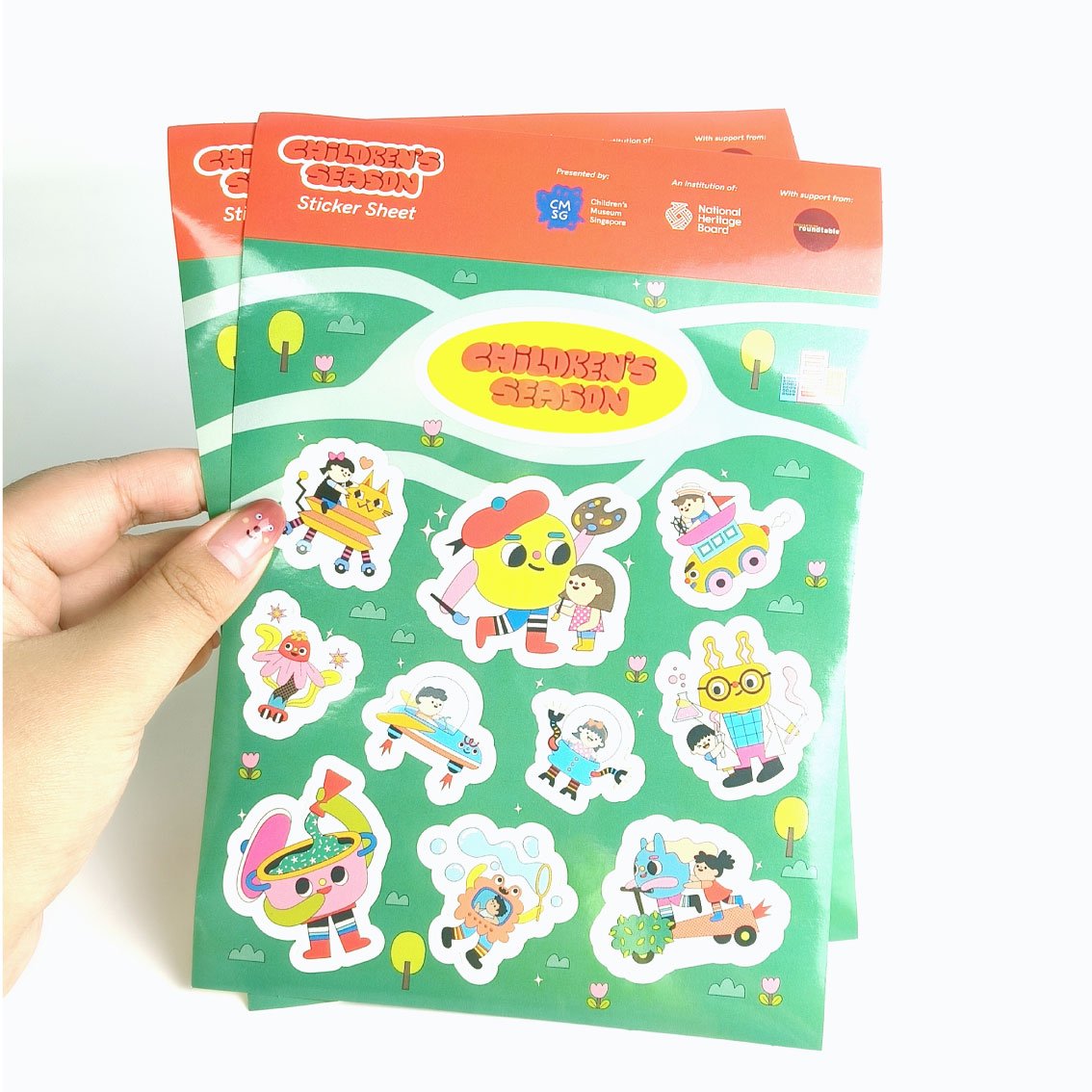 High quality custom logo kiss cut stickers printing adhesive waterproof vinyl die cut sticker sheets