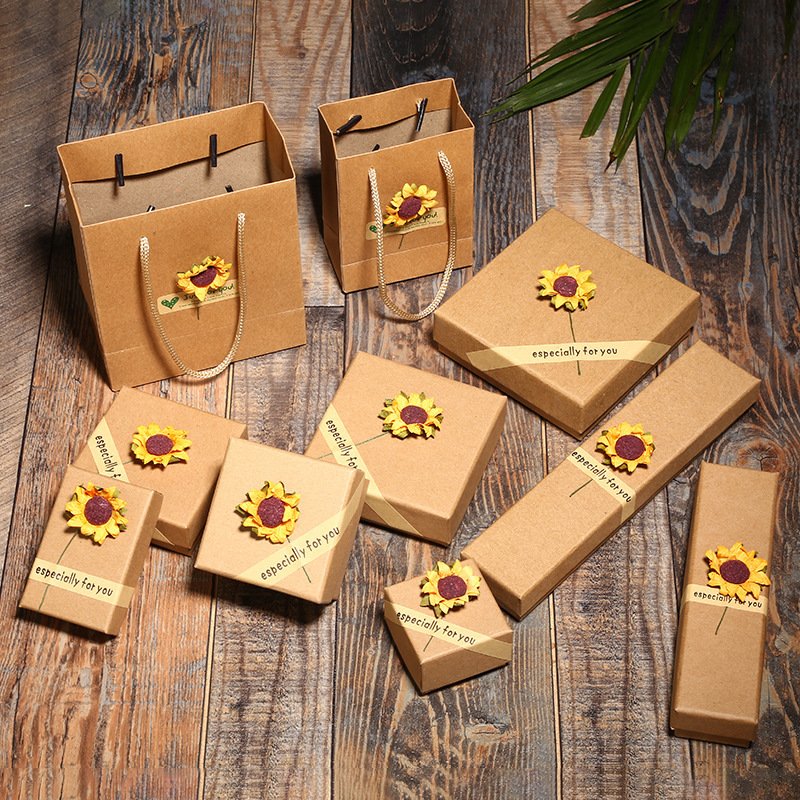 Handmade small gift set box in stock, kraft paper sunflower sticker ring necklace, bracelet jewelry box, 2024 new model