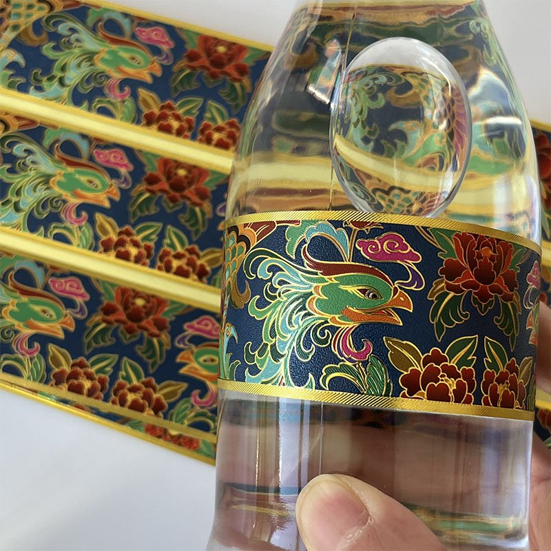 Wholesale Custom Luxury Vivid Bird Image Skincare Sets Private Sticker Waterproof Perfume Gloss Bottle Sticker Label Custom