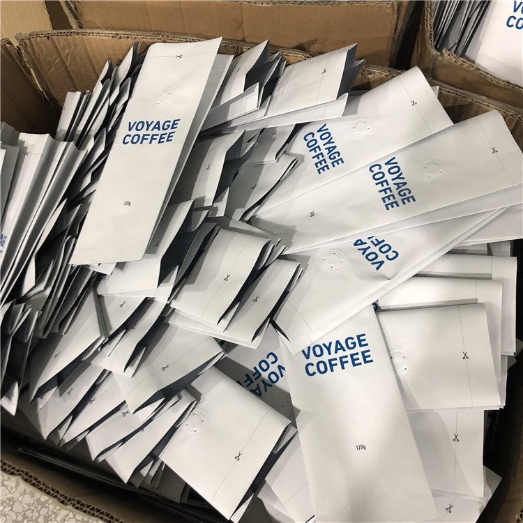 500g Custom Stickers Smell Proof Gusset Kraft Paper Roasted Coffee Pouch With Tin Tie Side Seal Coffee Bean Packaging Bag