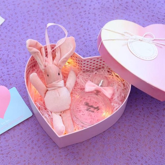 Heart Shaped Gift Flower Box For Birthday Anniversary Mother's Day And Valentines Day