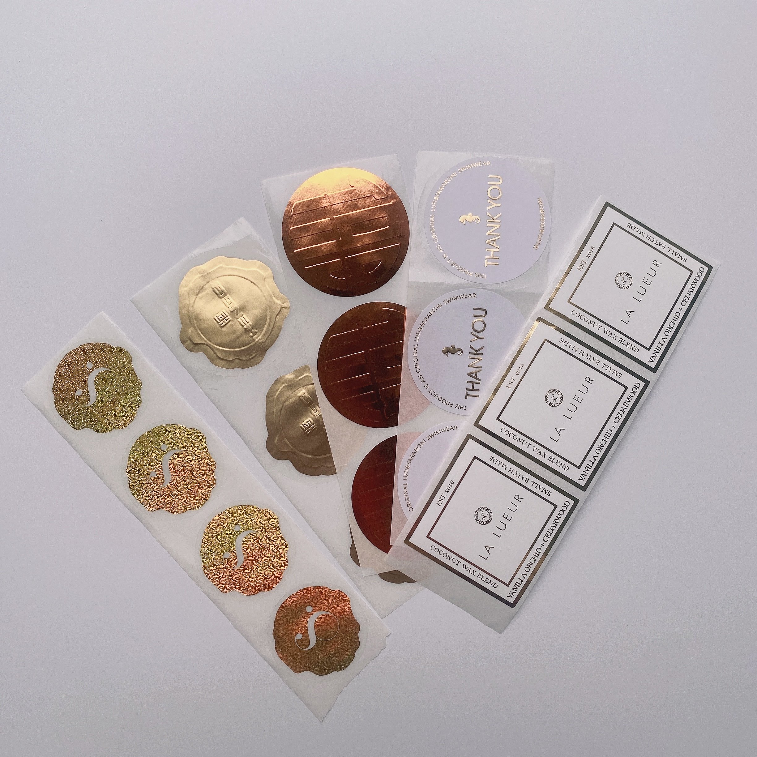 Personalized product private custom round stickers paper vinyl adhesive waterproof sticker label printing logo sticker