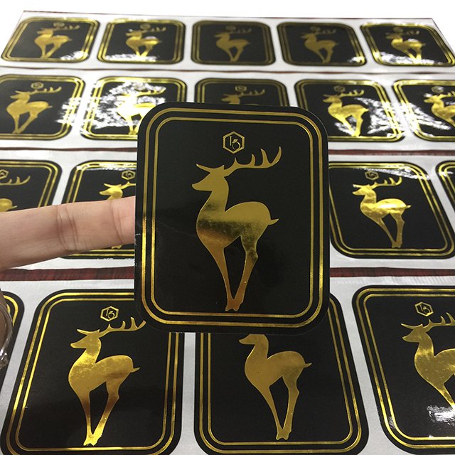 Hot sale custom printed stickers for luxury adhesive roll label waterproof vinyl stickers cosmetic labels