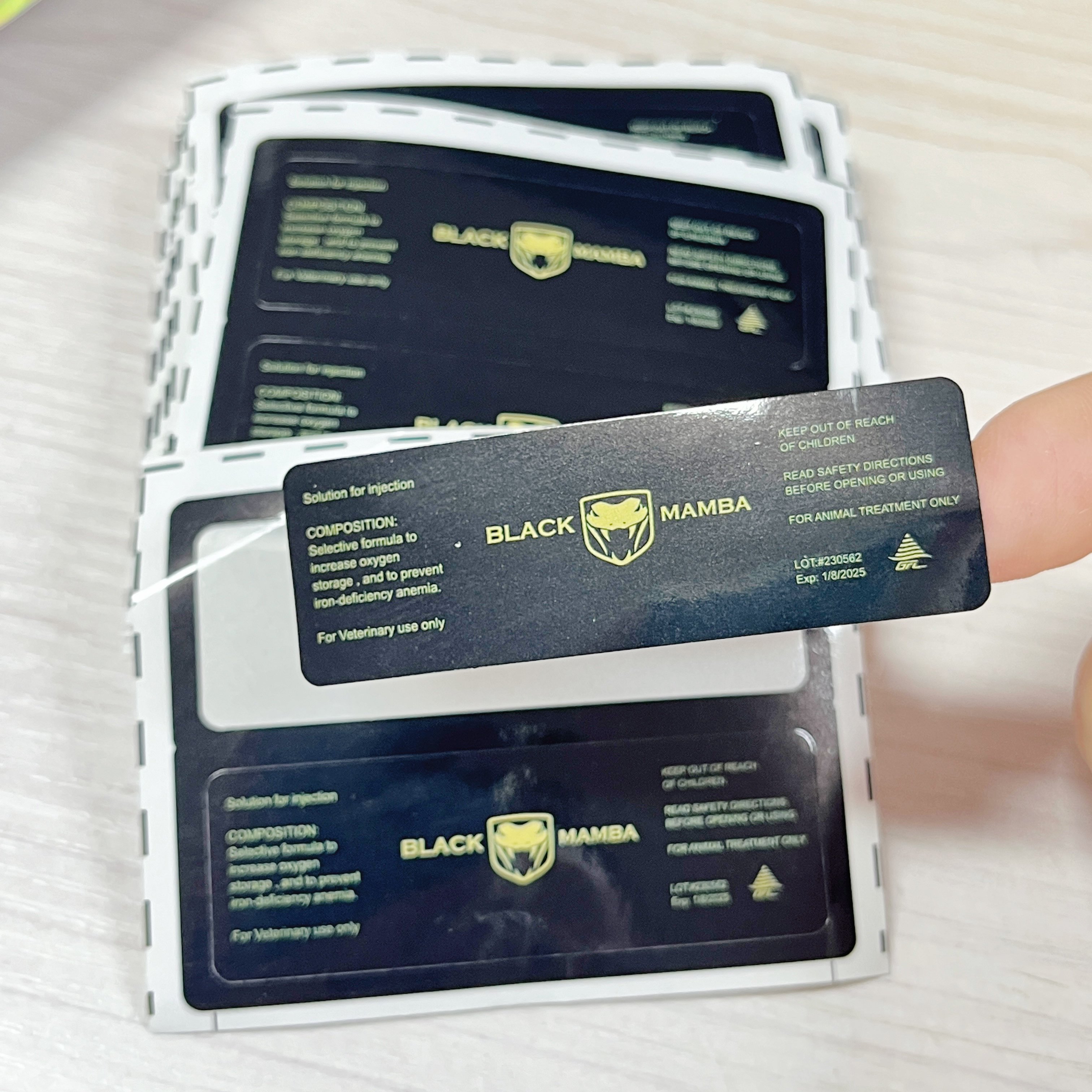 Hot sale custom printed stickers for luxury adhesive roll label waterproof vinyl stickers cosmetic labels