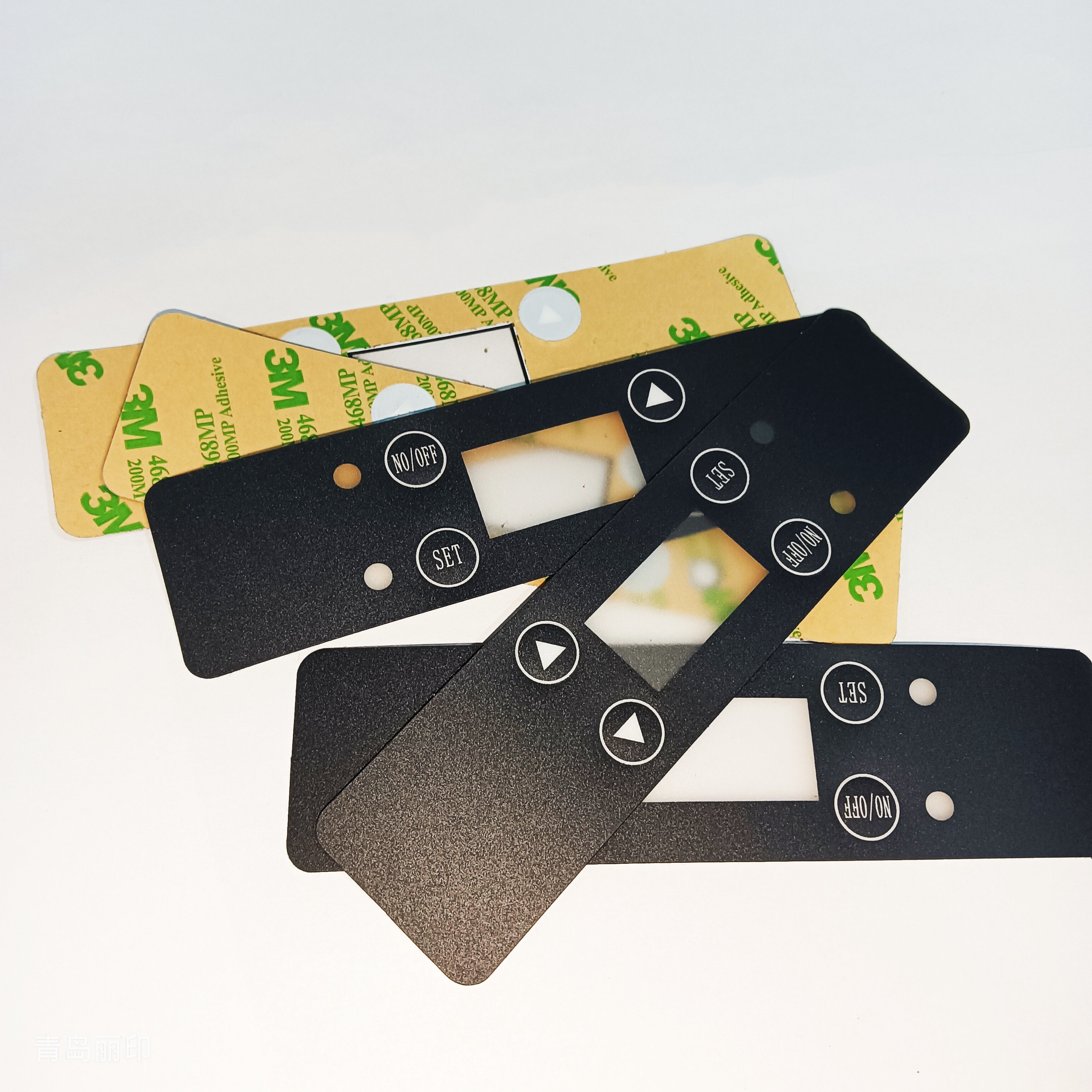 Label Stickers Custom Print Adhesive PVC Logo Label Sticker Adhesive Waterproof Vinyl Label Sticker With Logo Print Die Cut Logo