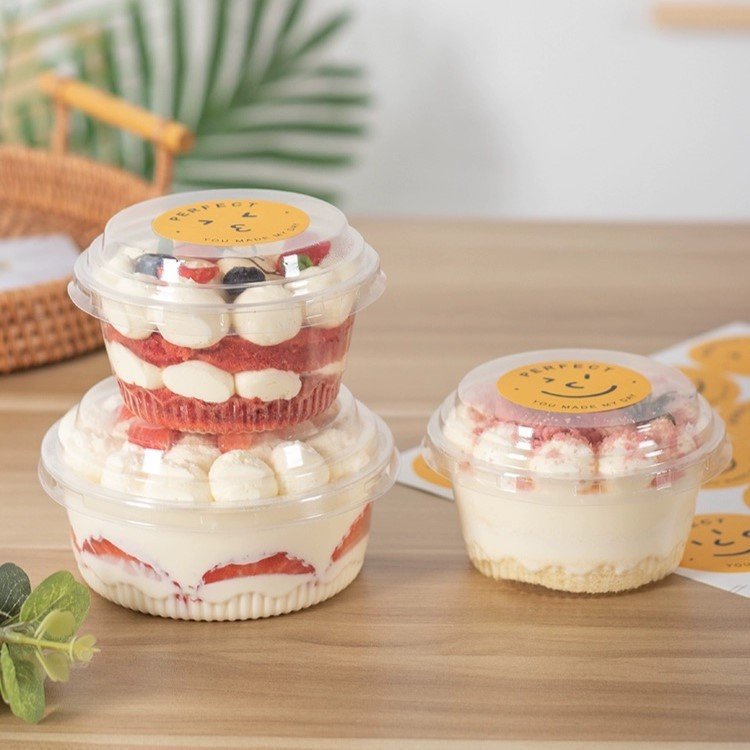 High Quality PET Material round Pudding Container with Custom Sticker Small Cake Lid in Stock for Food DessertUse