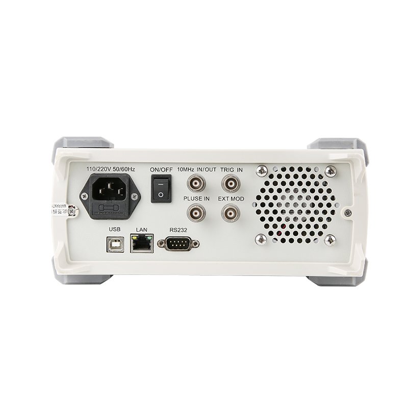UNI-T UTG9015RF UTG9030RF RF Signal Generator 1Hz