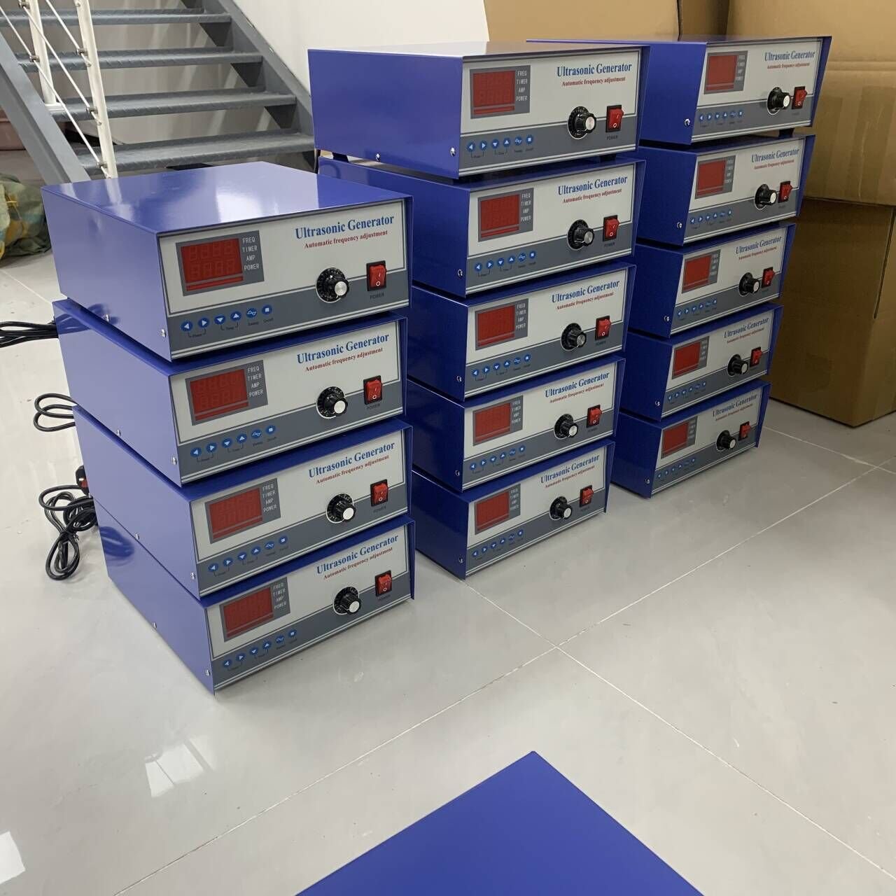 Low Price Industrial Signal Power Frequency Generator 300w-3000w Ultrasonic Pzt Electric Transducer Driver