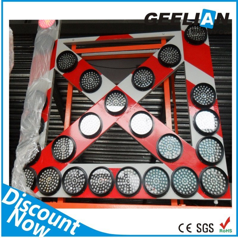 New Design Mobile Solar Traffic Signal Directional Arrow Light Equipments For Trafic Road Sign For Traffic Control Sign