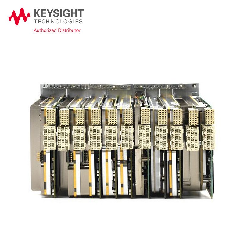 Keysight M9383A PXI Microwave Signal Generator, 1 MHz to 44 GHz