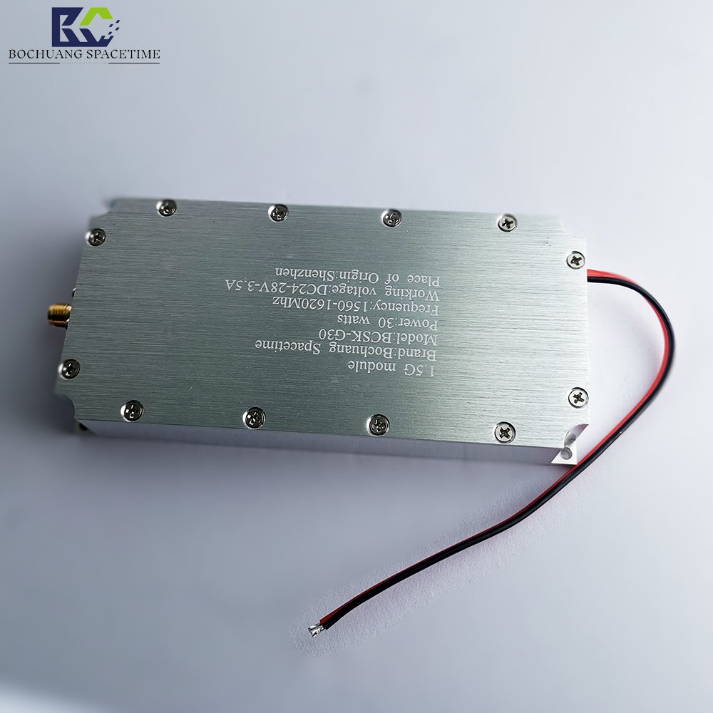 1.5GHz RF high-frequency power amplifier 45dBm BCSK-G30 wideband signal generator 30W drone interference module