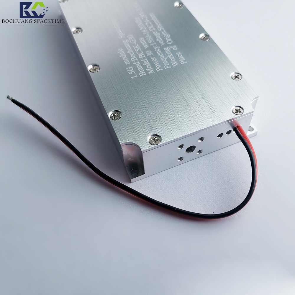 1.5GHz RF high-frequency power amplifier 45dBm BCSK-G30 wideband signal generator 30W drone interference module