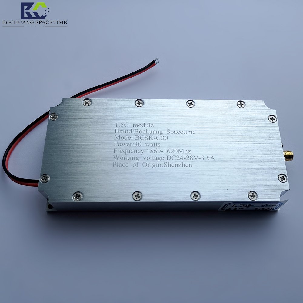 1.5GHz RF high-frequency power amplifier 45dBm BCSK-G30 wideband signal generator 30W drone interference module