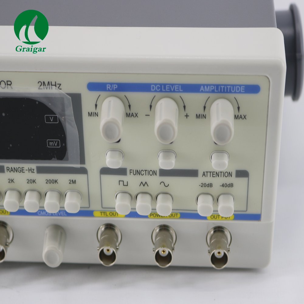 UNI-T UTG9003C Digital Function Generator Signal Generator 0.2HZ-2MHZ 1-25Vpp 0.1mV
