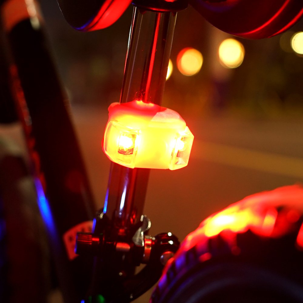 A New Generation Of Led Frog Bike Light Safety Accessories Waterproof Material Mountain Bike Night Riding Light Warning