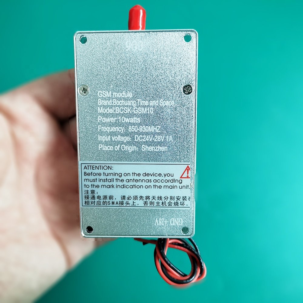 The 900MHZ RF power amplifier module can increase the interference distance of drones by 3000 meters