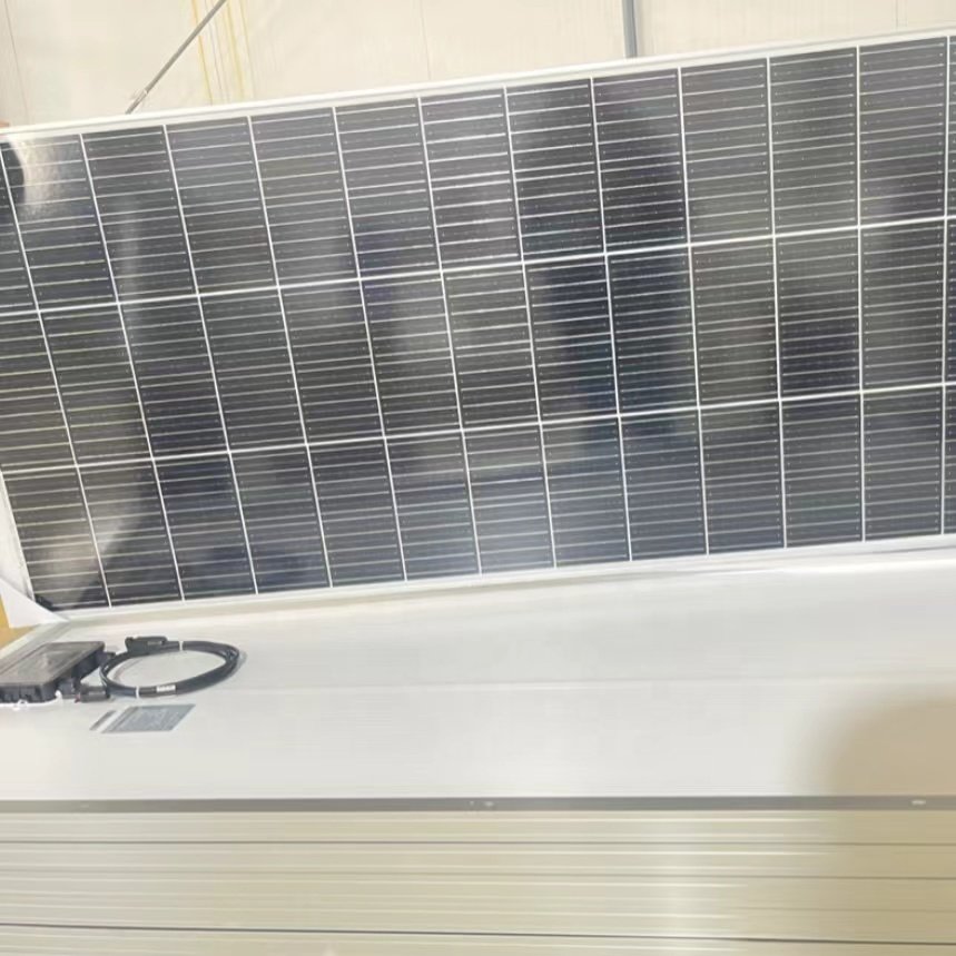 Solar panels are used for power supply of railway signal lights and monitoring equipment