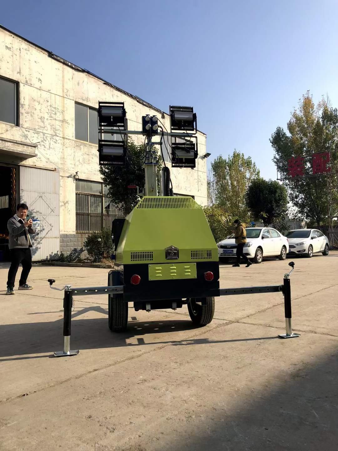 High Mast Light Tower Trailer Mobile 5m 7m 9m 4x1000w Portable LED Diesel Engine Generator Led Signal Tower Light