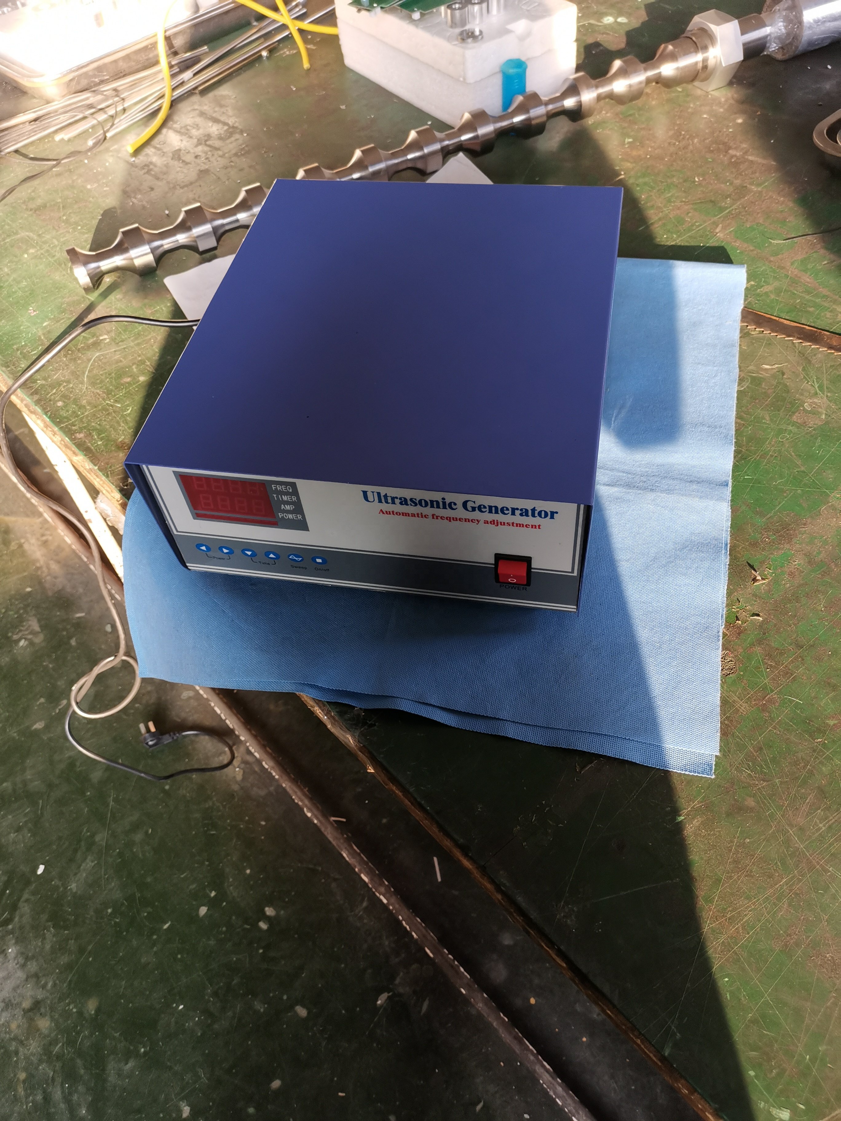 Ultrasonic Generator Ultrasonic transducer driver 300w 600w 1000w 2000w 3000w for cleaner 20khz 30khz 40khz 28khz 25khz 80khz