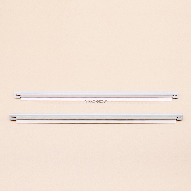 Fuji Xerox Color 550/560 Printer Drum Cleaning Blade for Canon Copiers (C-M-Y) CT350888 Portable A3 Print Area A4 Max Paper Size