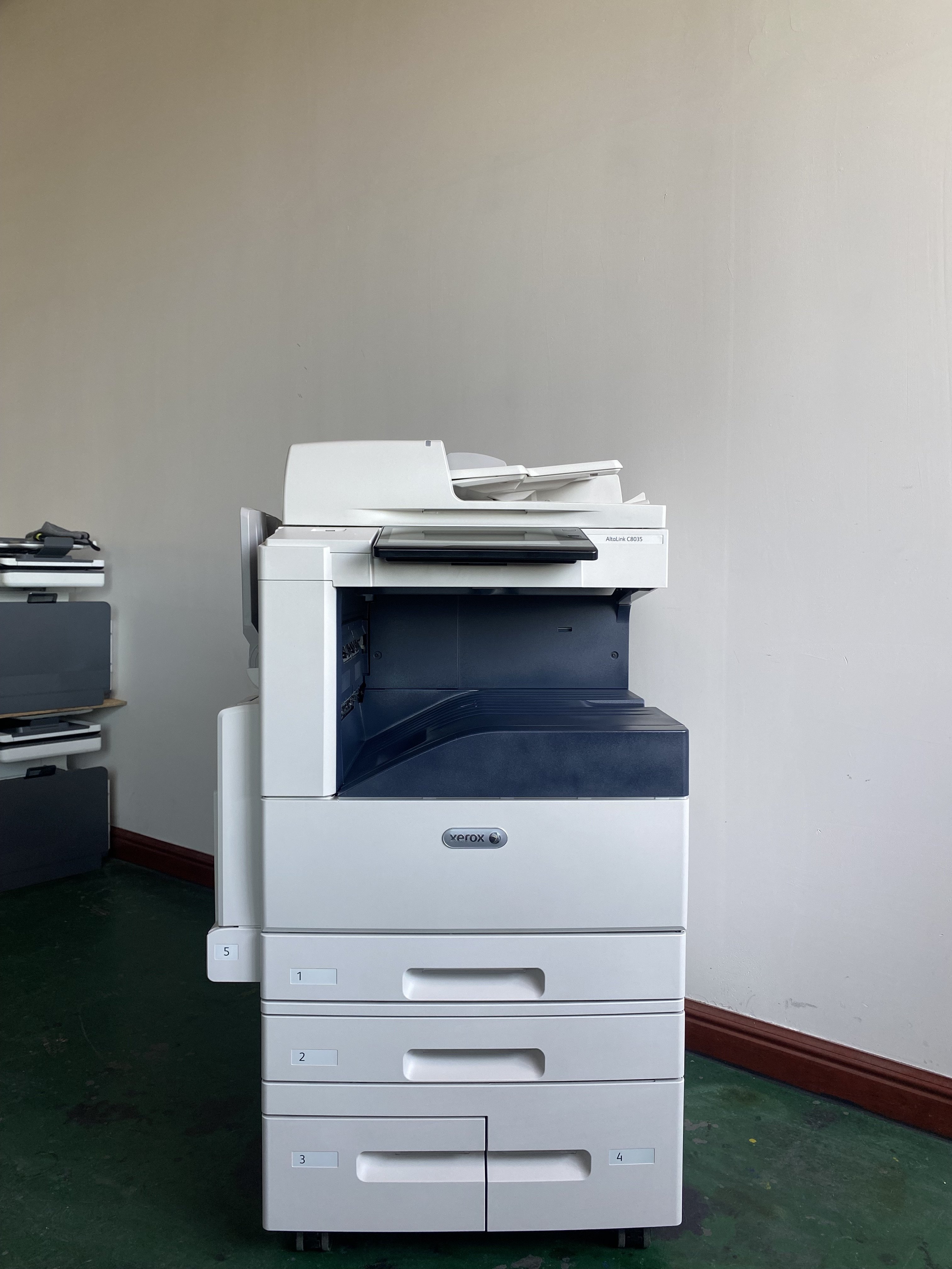 Office for refurbished Xerox machine copiers 8035-8030 printers