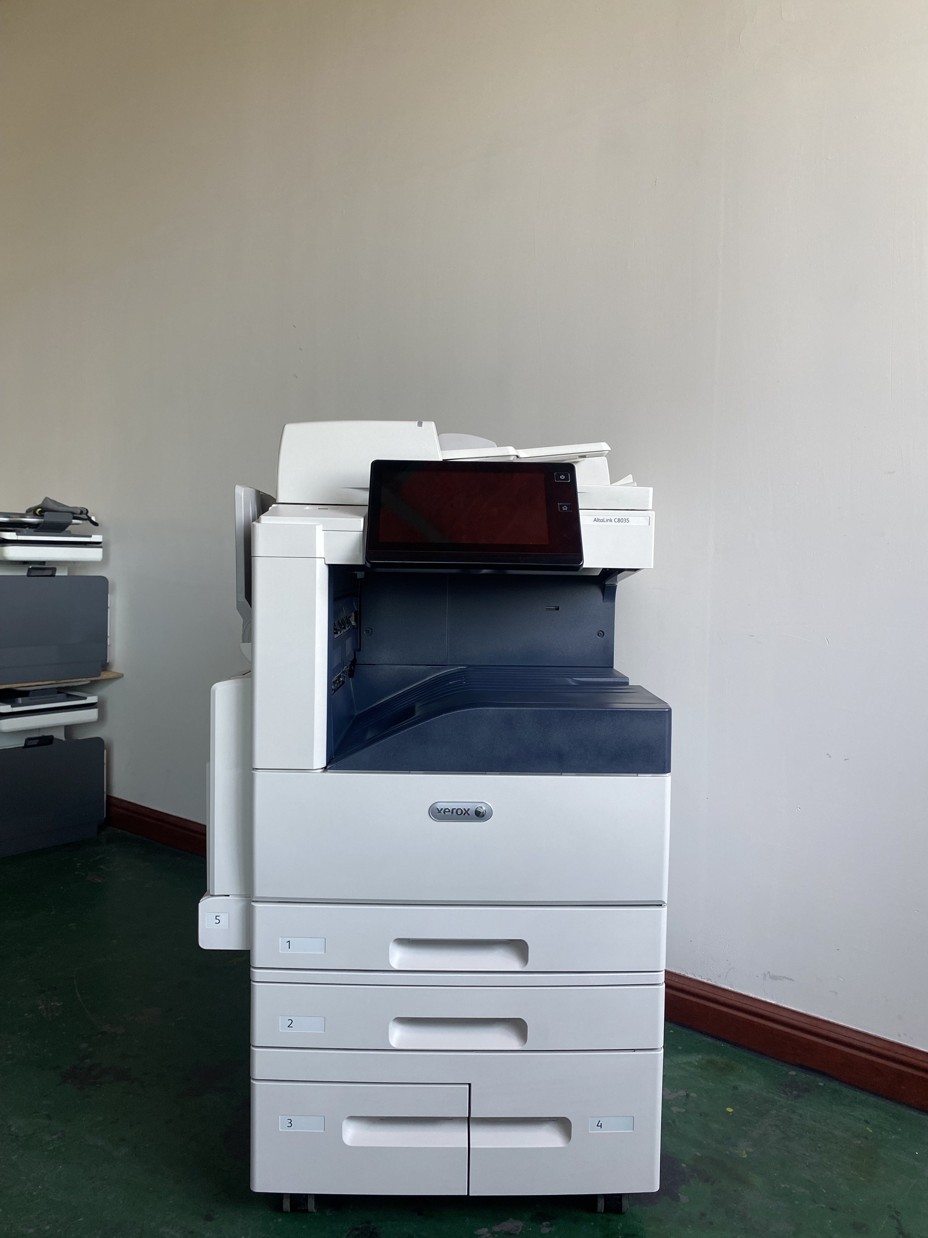Office for refurbished Xerox machine copiers 8035-8030 printers