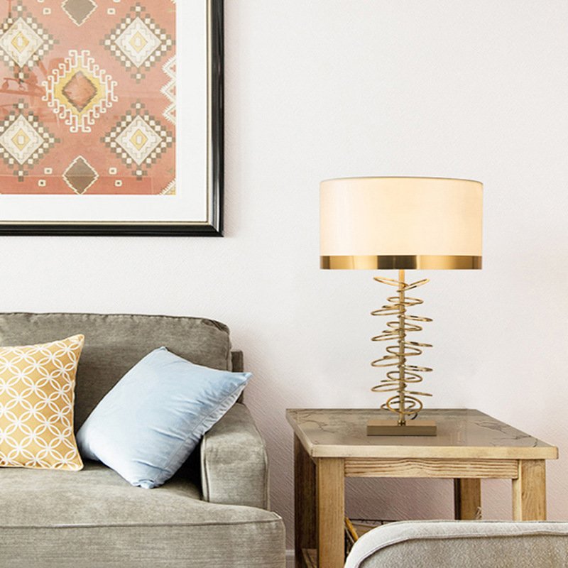 Factory Price Metal Bedroom Living Room Designer Desk Standing Lamp Hotel Home Restaurant Modern Bedside Decorative Table Lamps