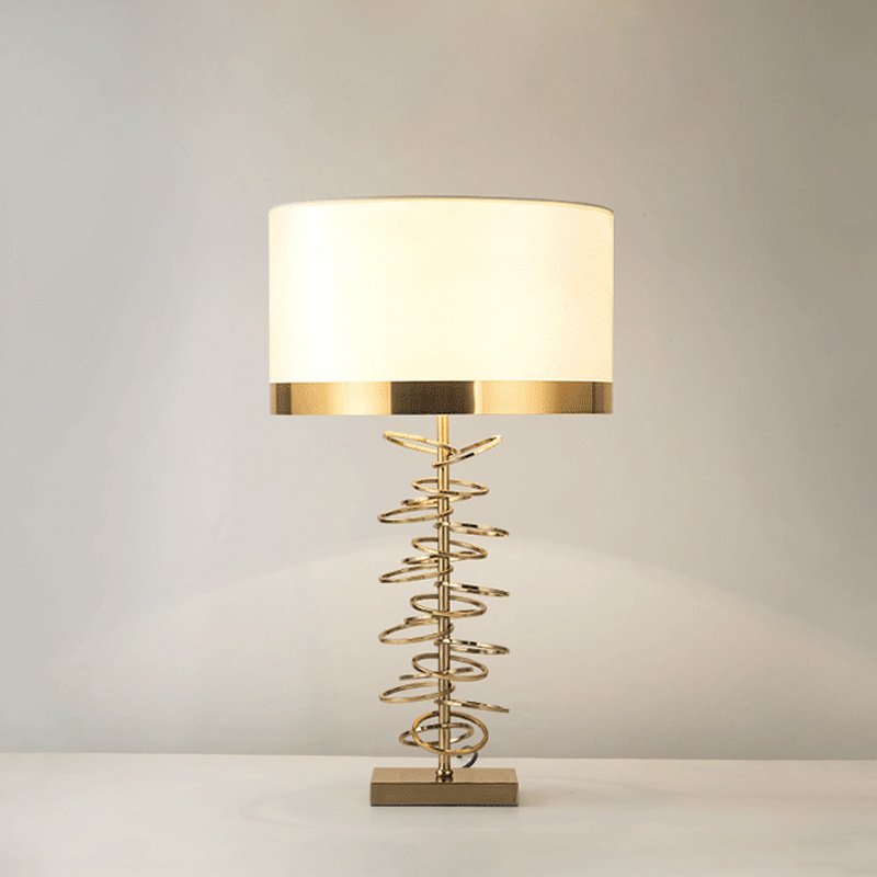 Factory Price Metal Bedroom Living Room Designer Desk Standing Lamp Hotel Home Restaurant Modern Bedside Decorative Table Lamps