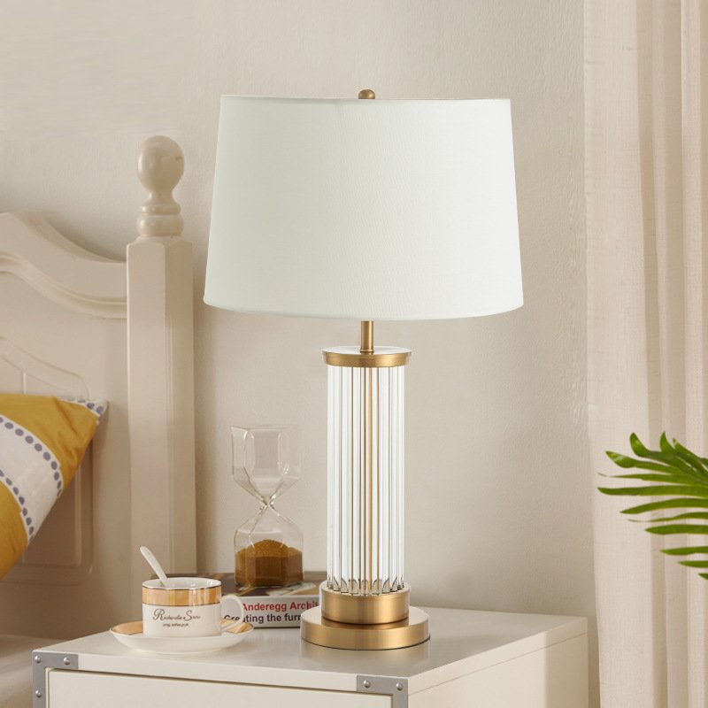 Nordic Desk Light Luxury New Arrival Led Luxury Living Room Circular European Style Restaurant Crystal Column Table Lamp