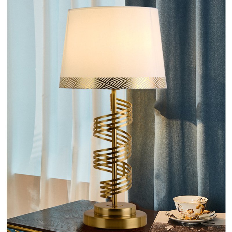 Modern Elegant 5-k9 Crystal Wafer Antique Gold Finish Metal Base Table Lamp with White/Black Shade for Bedroom or Hotel