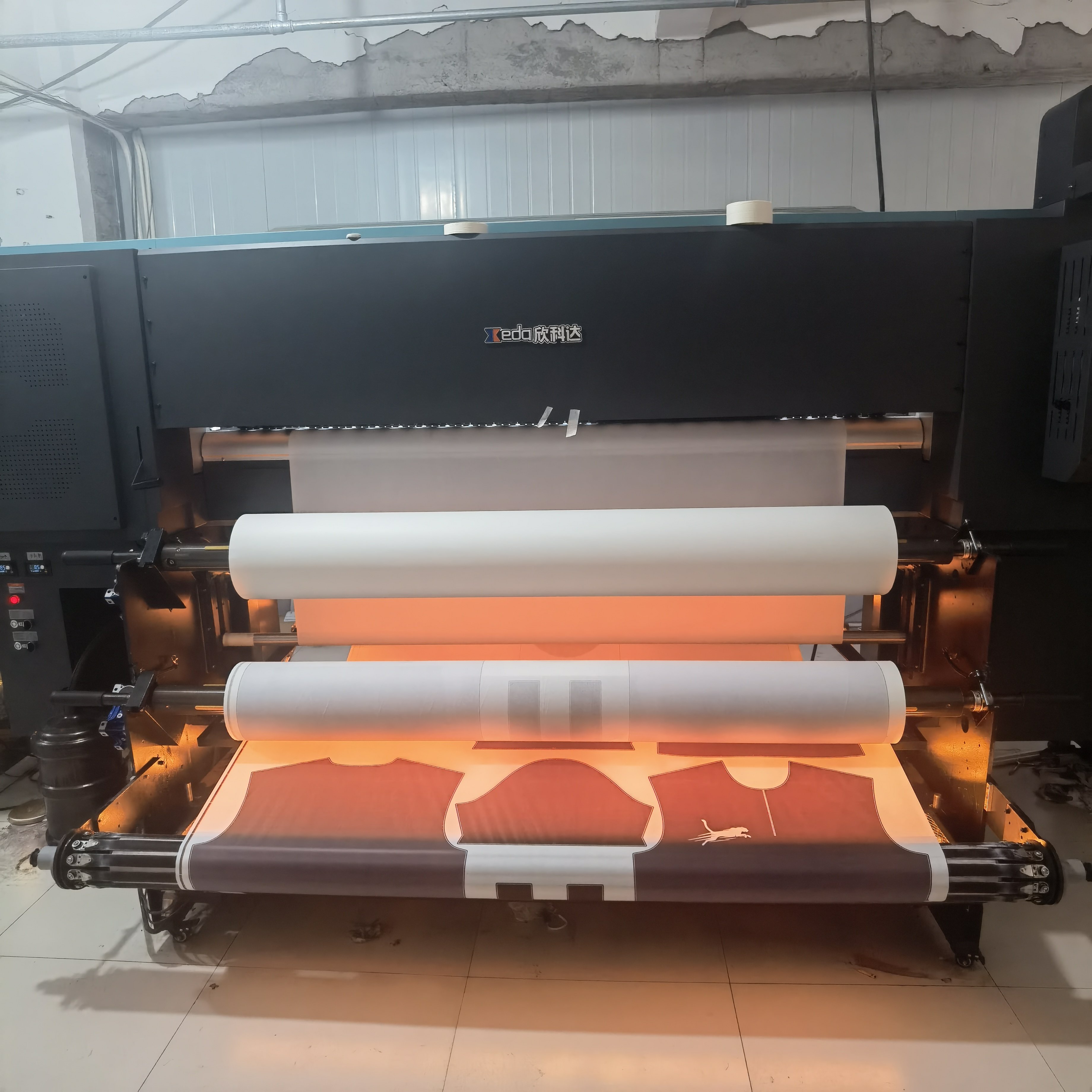 Inkjet printer, high-speed sublimation printer with a printing width of 1.9m and 8 Epson 3200 print heads