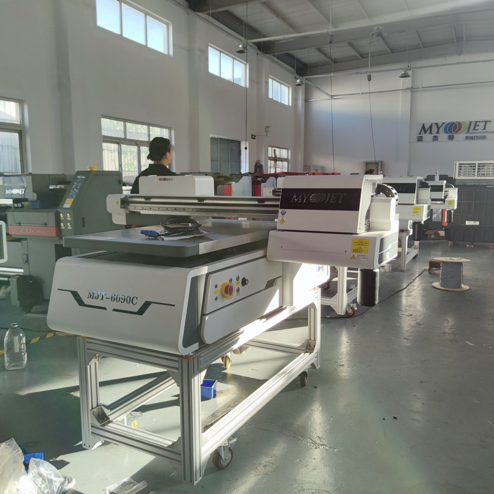 Hoson board MYJET 6090 UV flatbed printer Customized Printing For all purpose Mini factory Gifts Printing