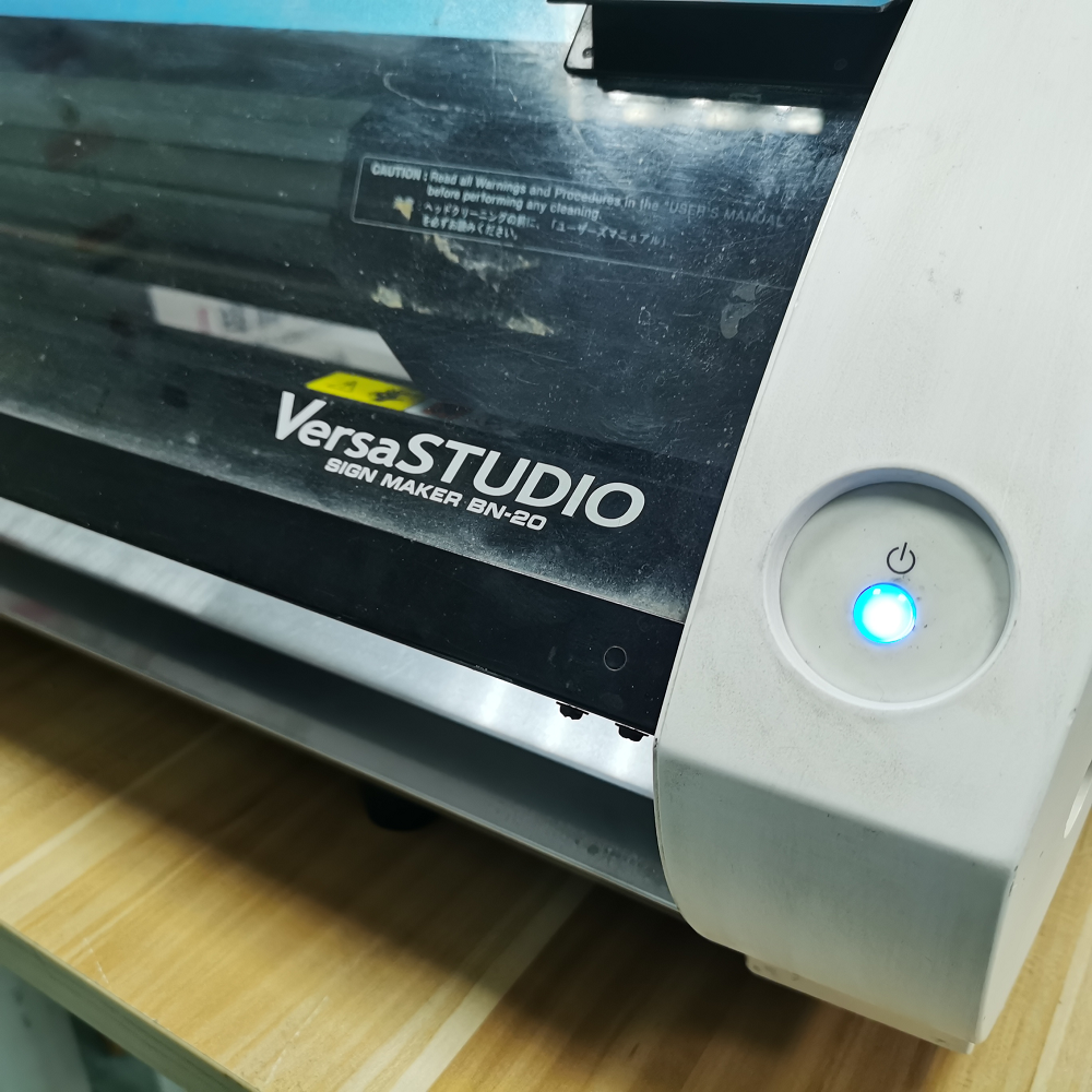 4 Color Channel Used Printer Roland Second Hand BN20 Printing And Cutting Printer Vinyl Sticker Printing