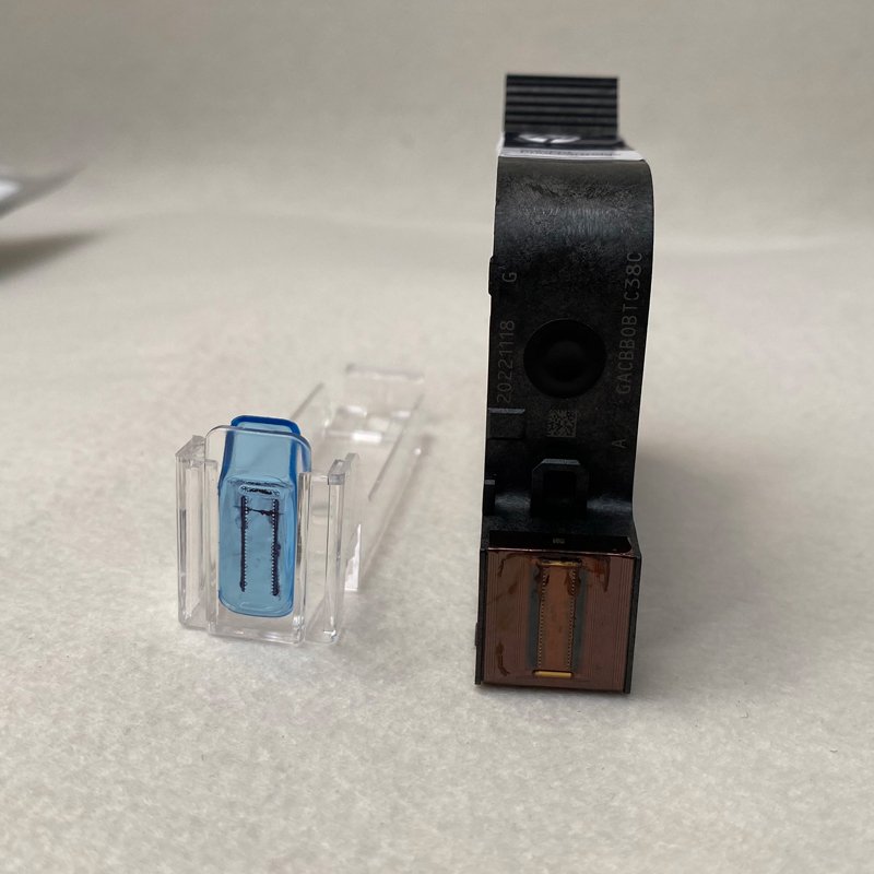 Black Tij Inkjet Printer 12.7mm Height 2590 Solvent-Based Ink Cartridge for Film-Protected Materials