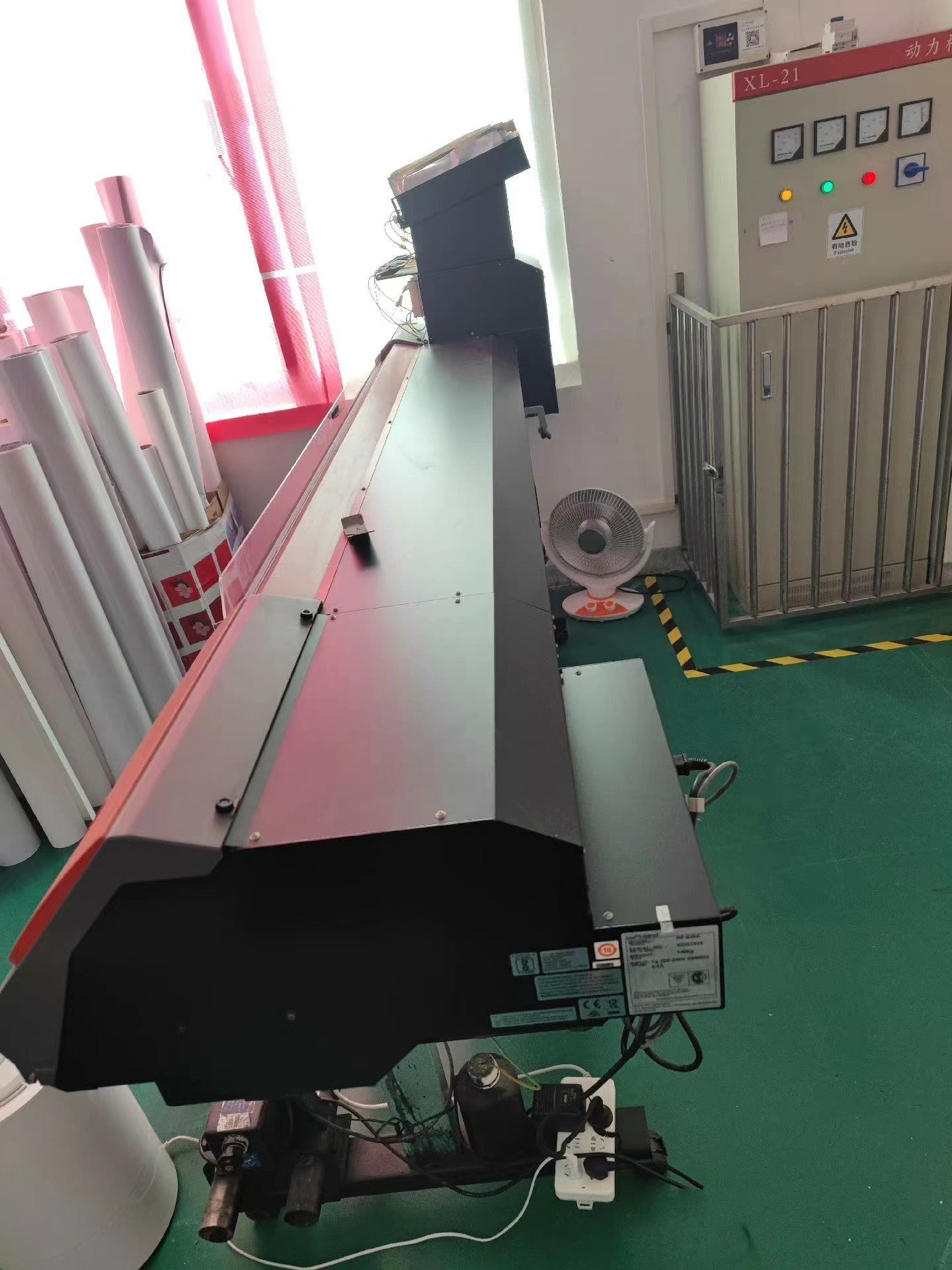 Used and 90%New Roland RF-640large-Format Inkjet Printer Second Hand 1.6 M Roland New Printer RF640 for Eco Solvent Printing