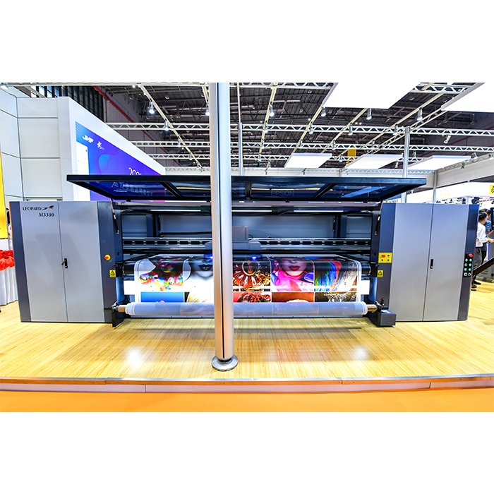 1.8m 2m Uv Hybrid Printer with Ricoh Gen5 Epsonn I3200 Head Cmyk White Ink Embossed Effect Uv Printer