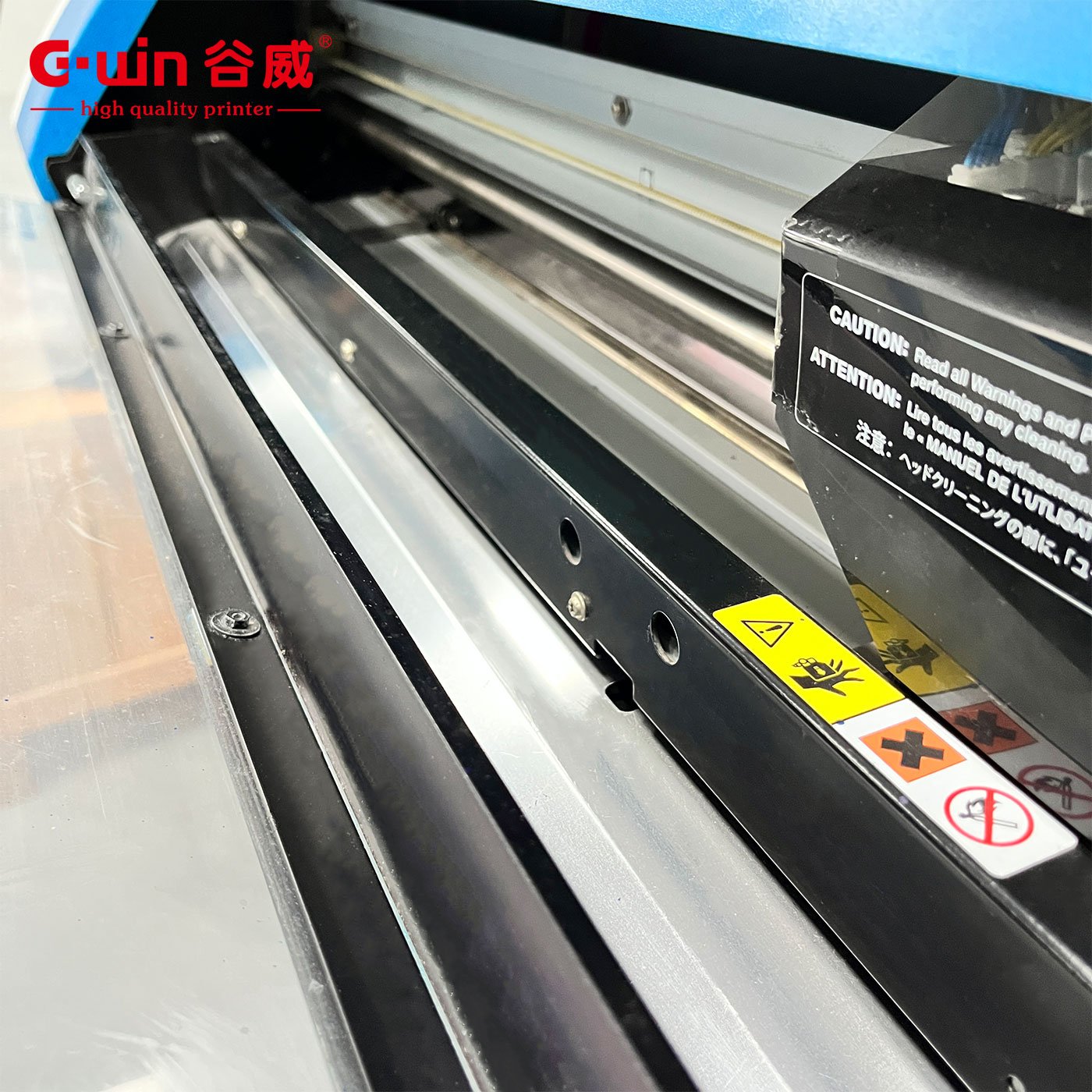 Used Roland BN-20 Printing and Cutting Inkjet Printer with Label for High Quality Prints