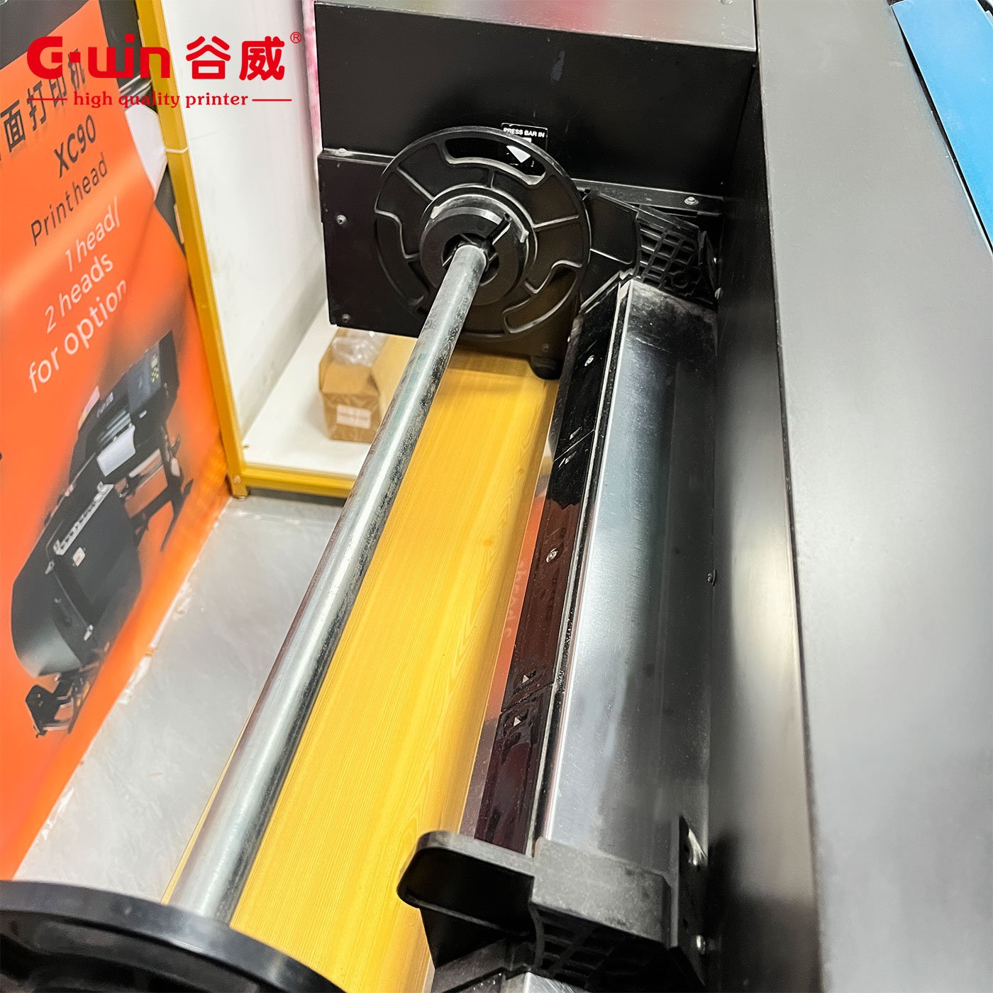 Used Roland BN-20 Printing and Cutting Inkjet Printer with Label for High Quality Prints