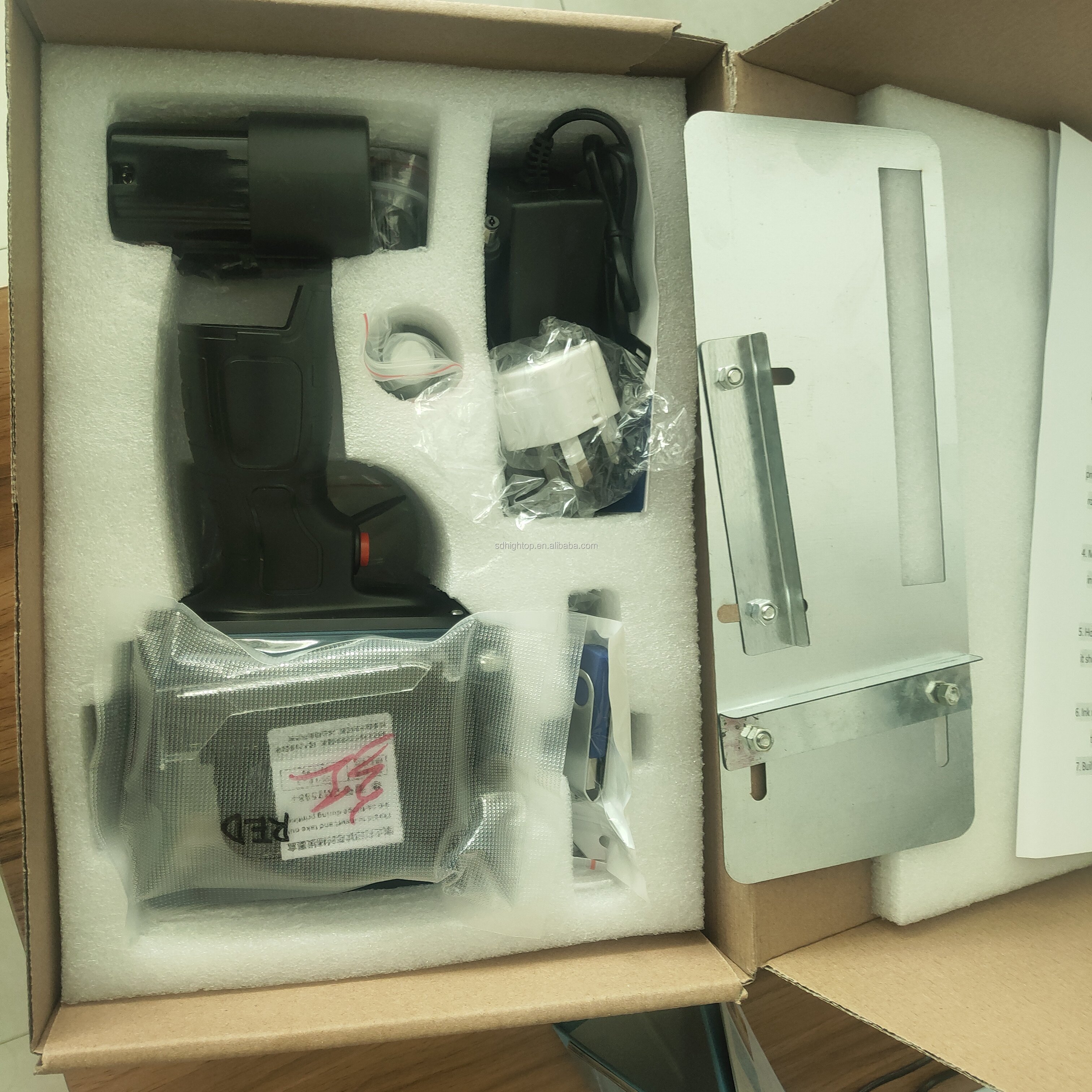 Factory Price Handheld Inkjet Printer For Number Qr Bar Code Expire Date with Eco Solvent Printer