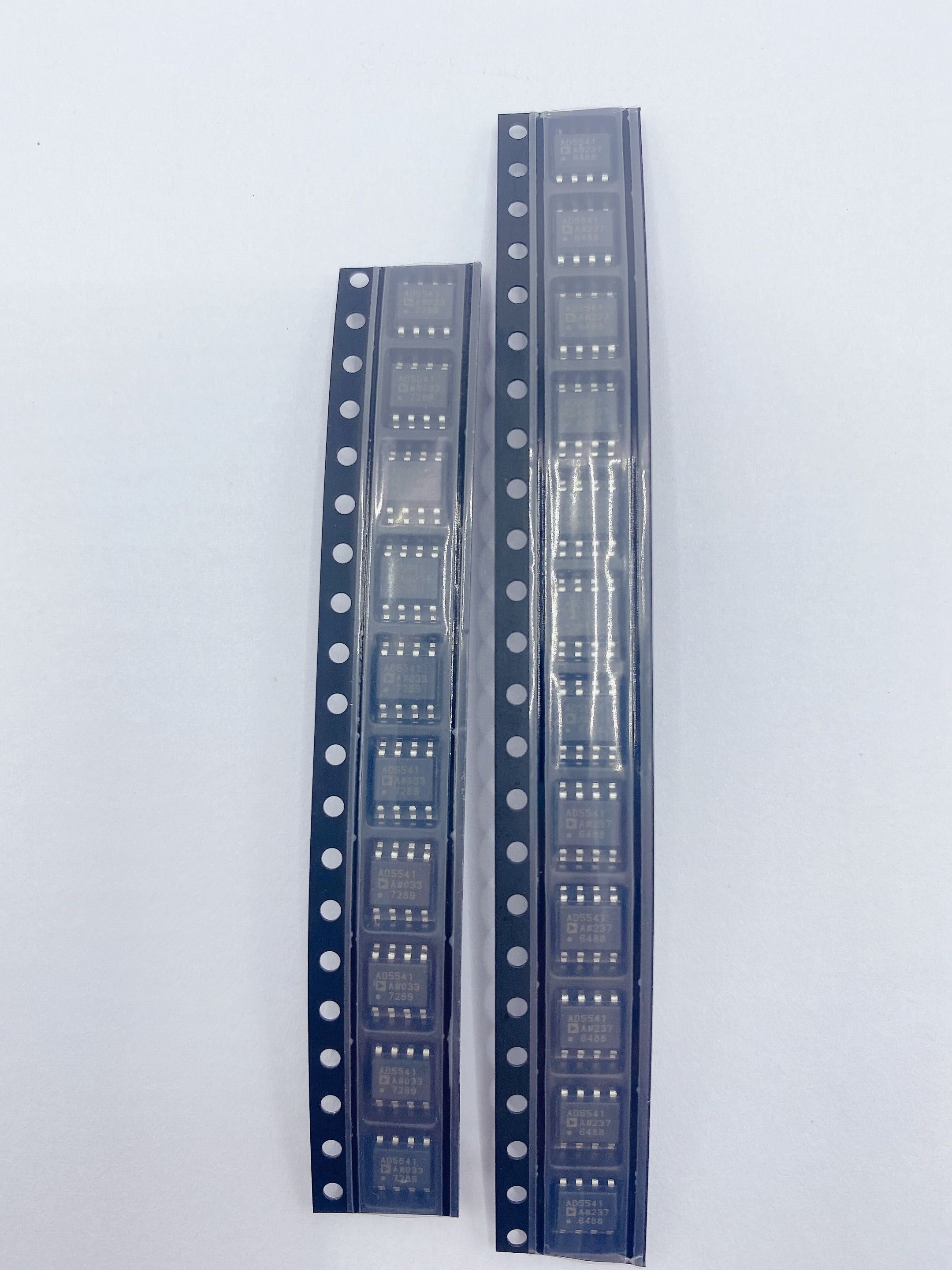 AD5541 AD5541ARZ AD5541ARZ-REEL7 new original Digital to Analog Converters 16-Bit 2.7V to 5.5V Serial Input Voltage Output SOP8