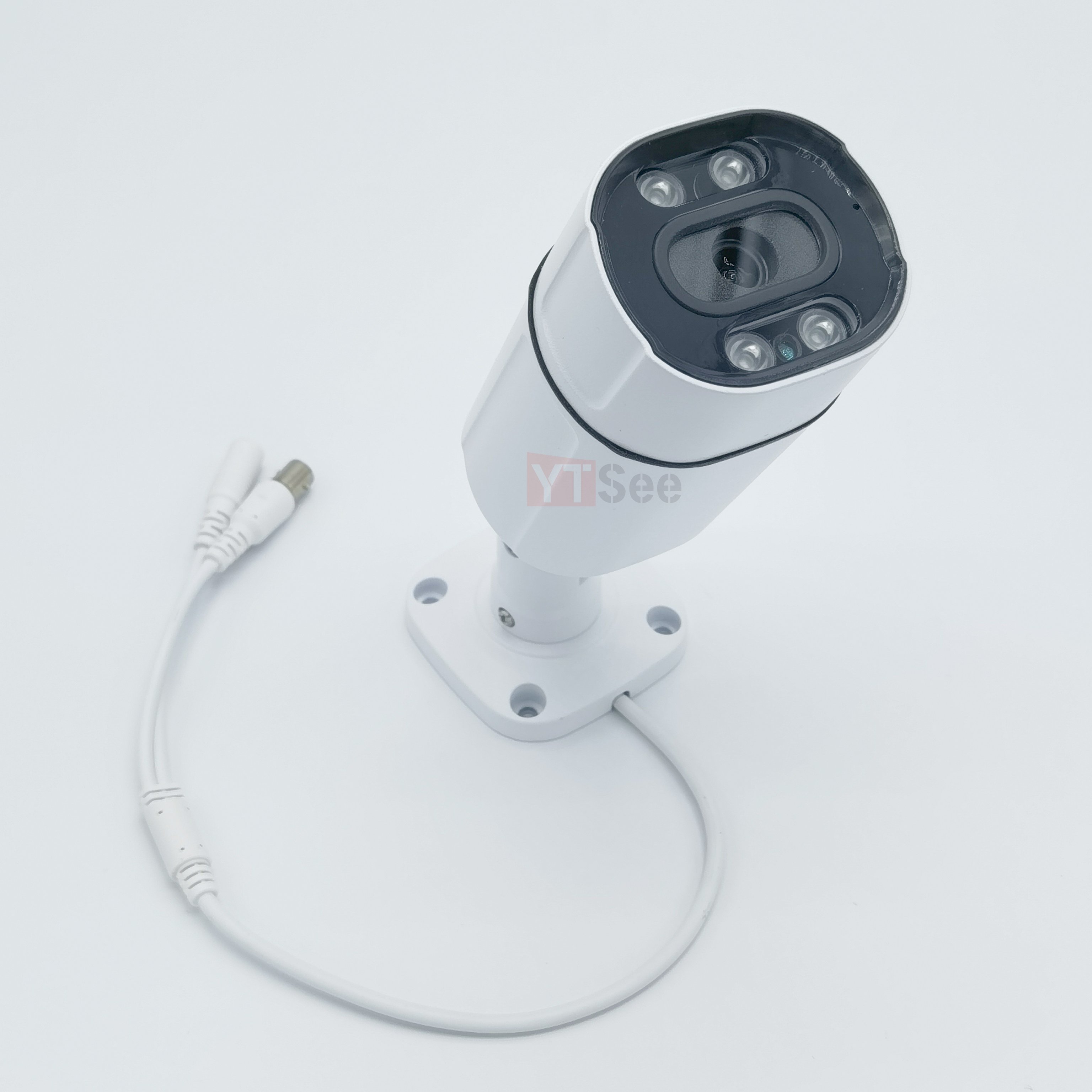 5MP HD Multi-Signal Camera with Infrared White Light Metal Waterproof Monitoring Gun for Outdoor Use Supports AHD/TVI/CVI/CVBS